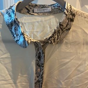 EQUIPMENT FEMME SLIM SILK BLOUSE BEIGE with SNAKESKIN ROUNDED COLLAR